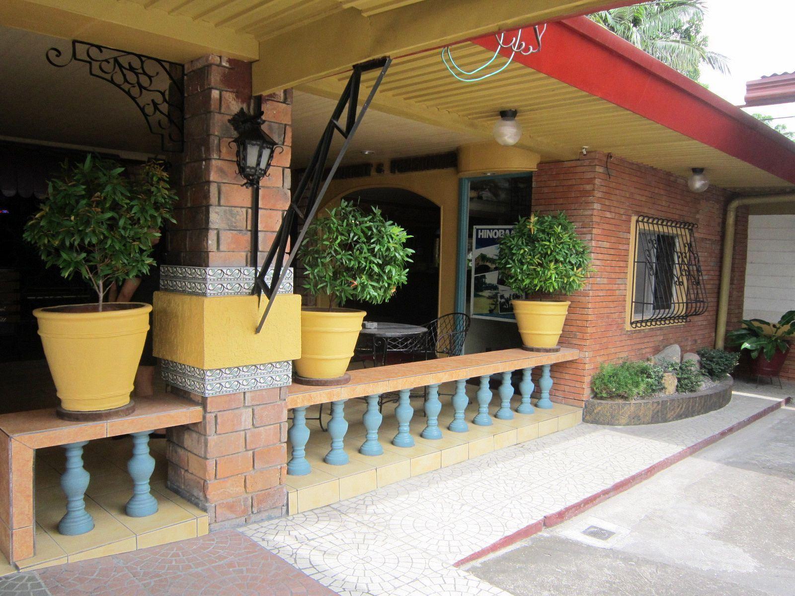 Saltimboca Tourist In Hotel Bacolod Exterior photo